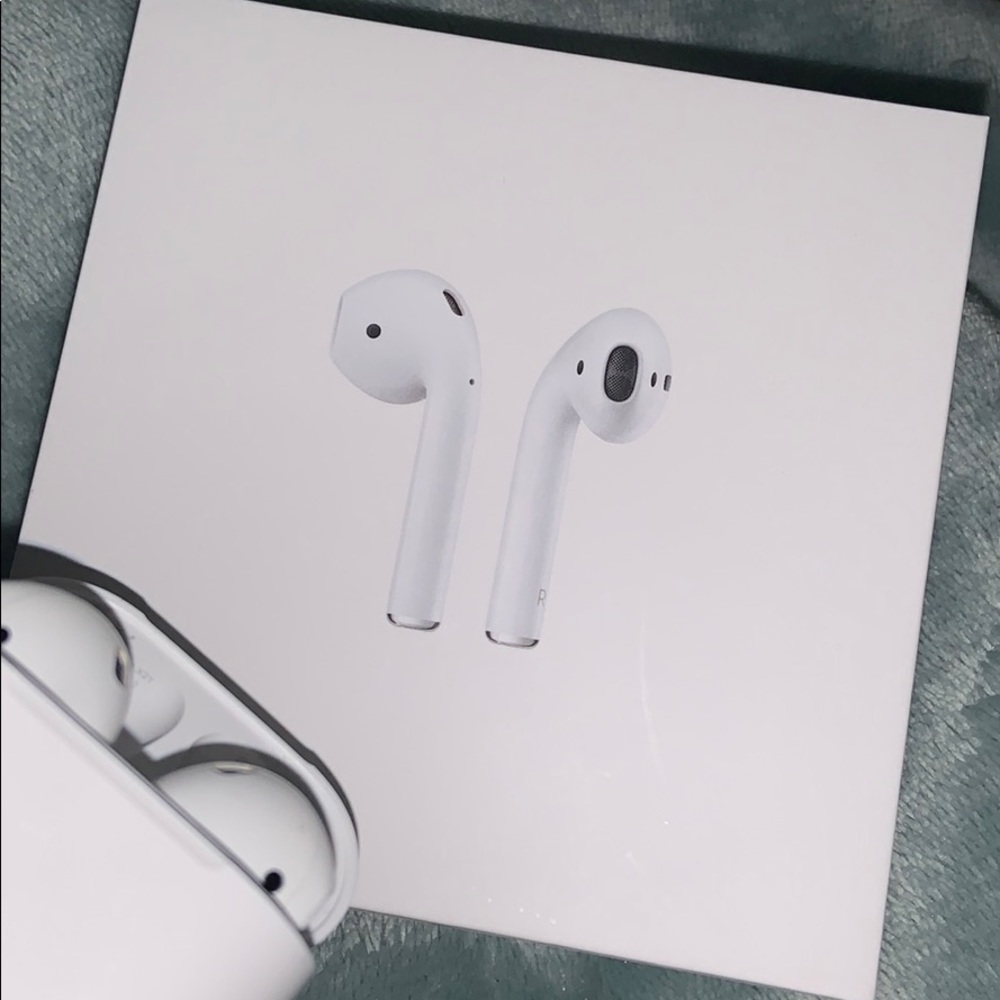 AirPods